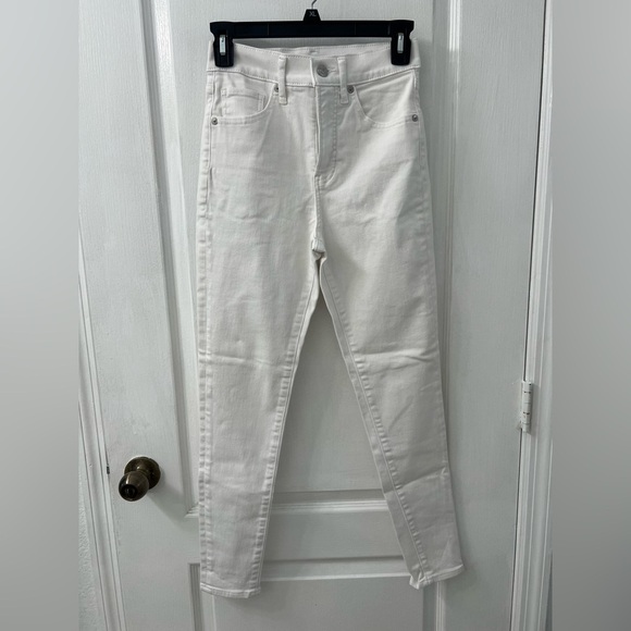 Express High Waisted White Supersoft Skinny Jeans (Size 0) - Picture 4 of 12